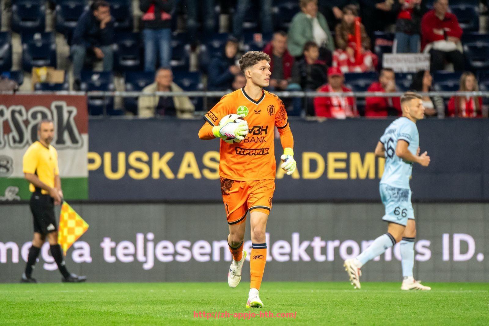 HTH华体会APP下载-一文看懂NBA的经典战术体系